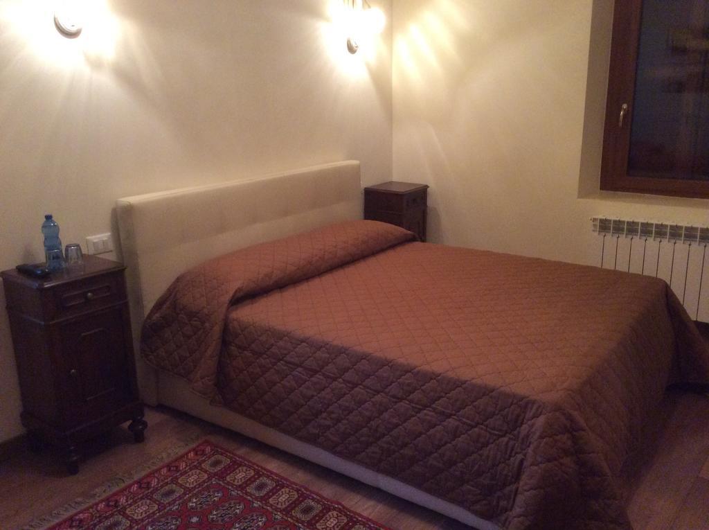 Cadorna Chalet Veleso Szoba fotó