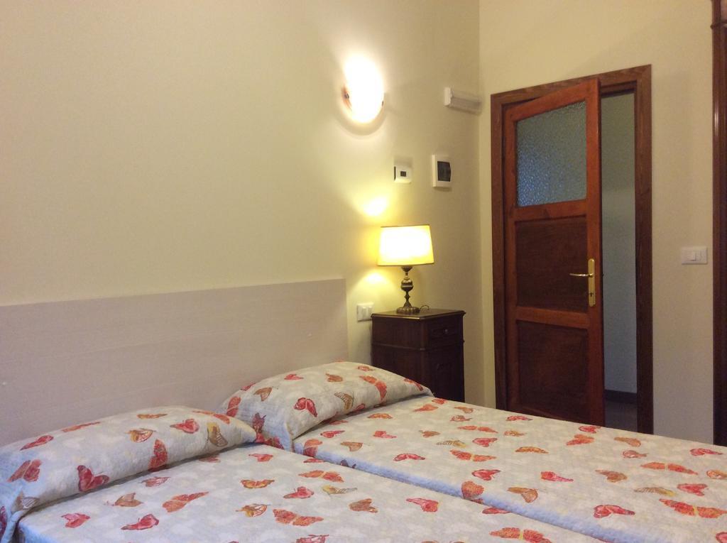 Cadorna Chalet Veleso Szoba fotó